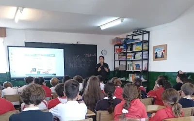 La Policía Nacional visita 6º de Primaria para hablar de seguridad en internet
